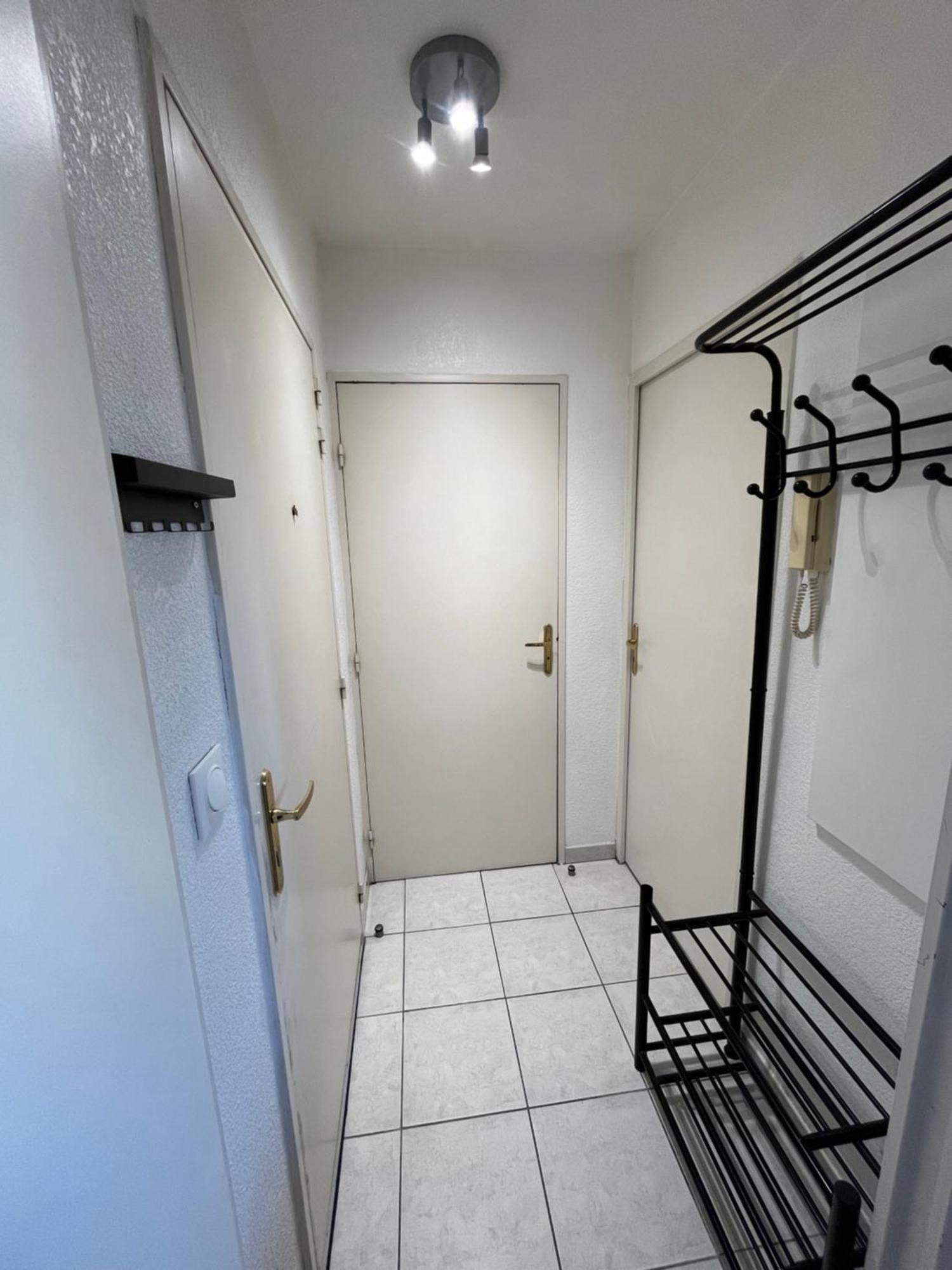 Apartament Joli T2/ Tram/ Clim/ Parking/ Wifi/ Piscine Montpellier Zewnętrze zdjęcie